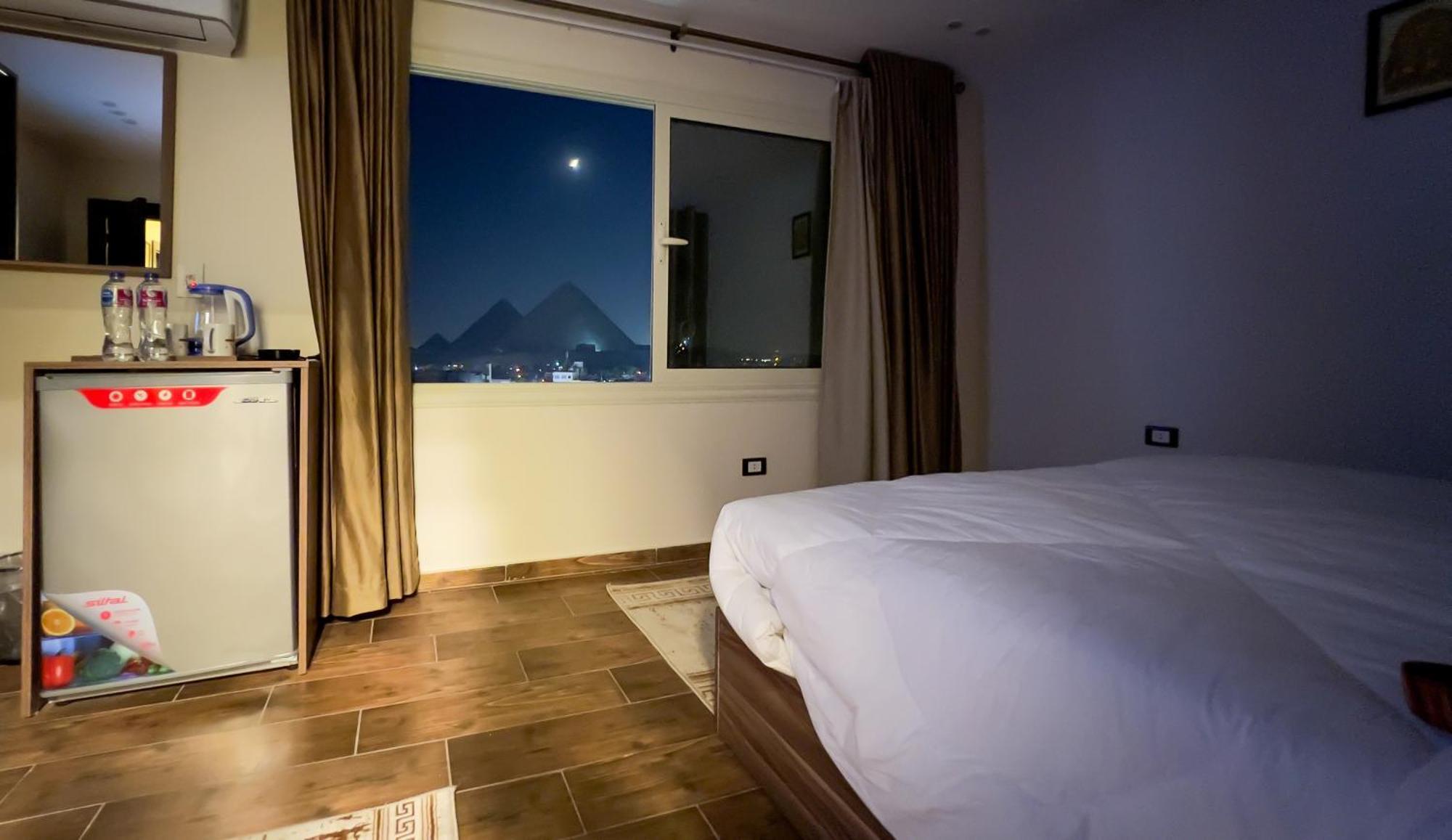 Imperial Pyramids Heights View Bed & Breakfast Nazlet el-Sîsi Eksteriør bilde