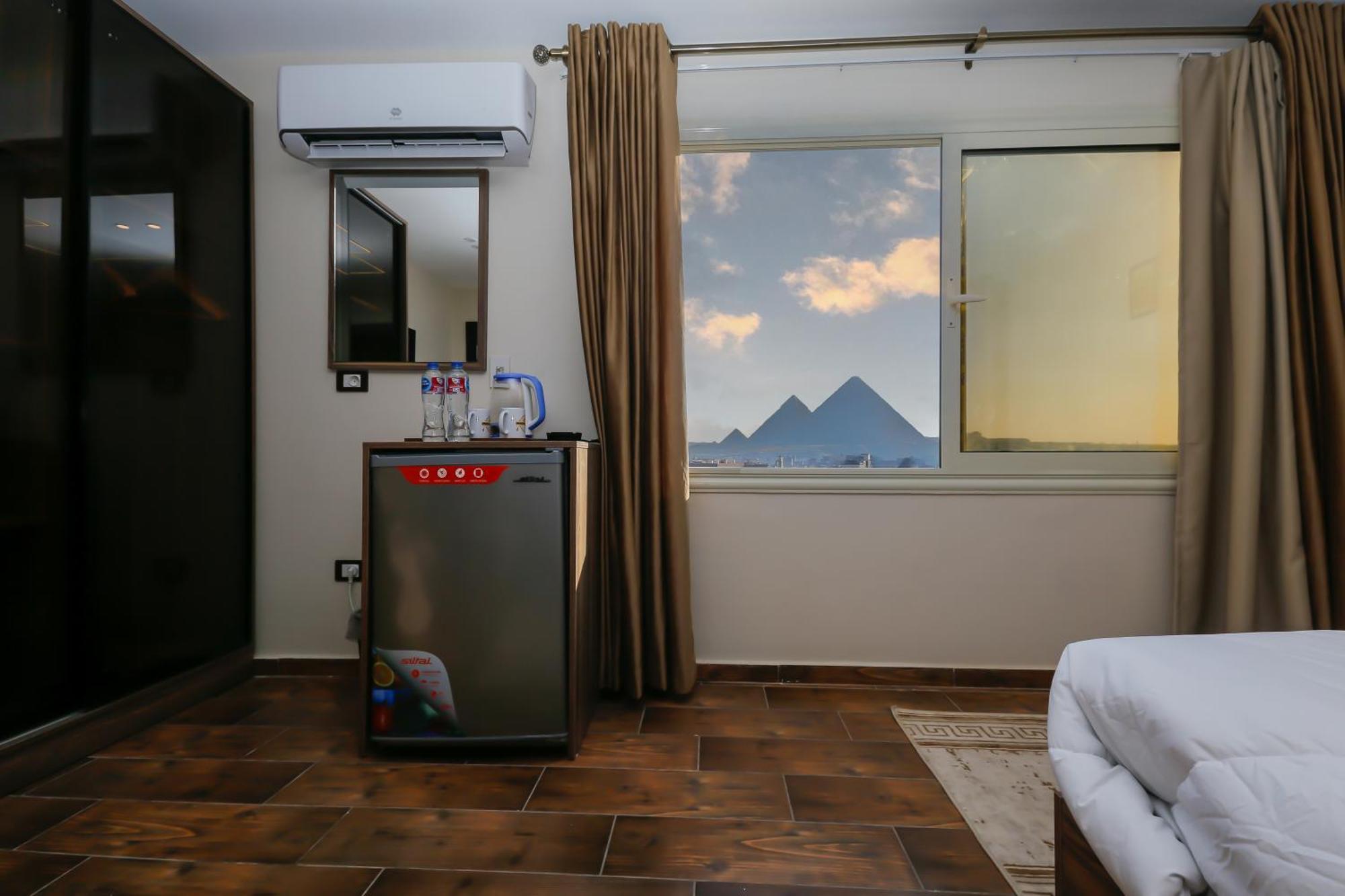Imperial Pyramids Heights View Bed & Breakfast Nazlet el-Sîsi Eksteriør bilde